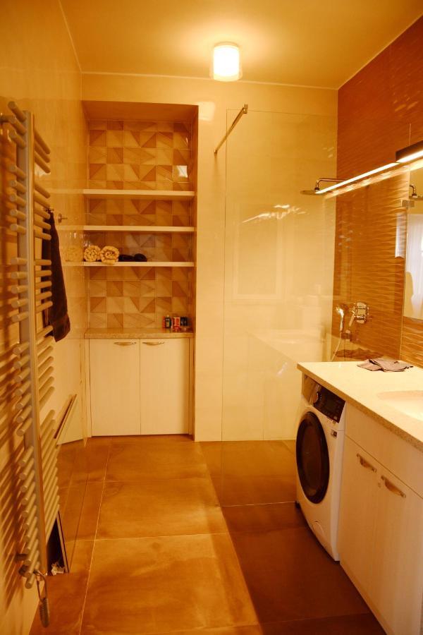 Premium Apartment Near Banska Bystrica Square With Two Big Bedrooms 外观 照片