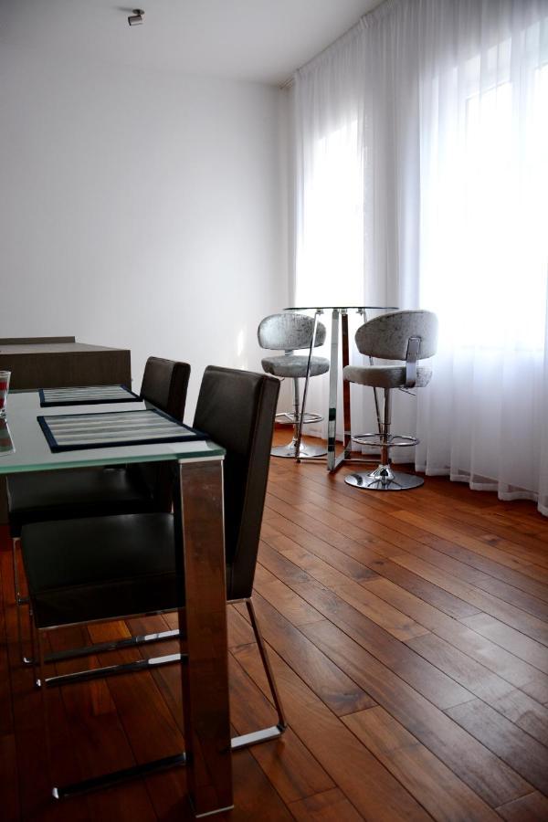 Premium Apartment Near Banska Bystrica Square With Two Big Bedrooms 外观 照片