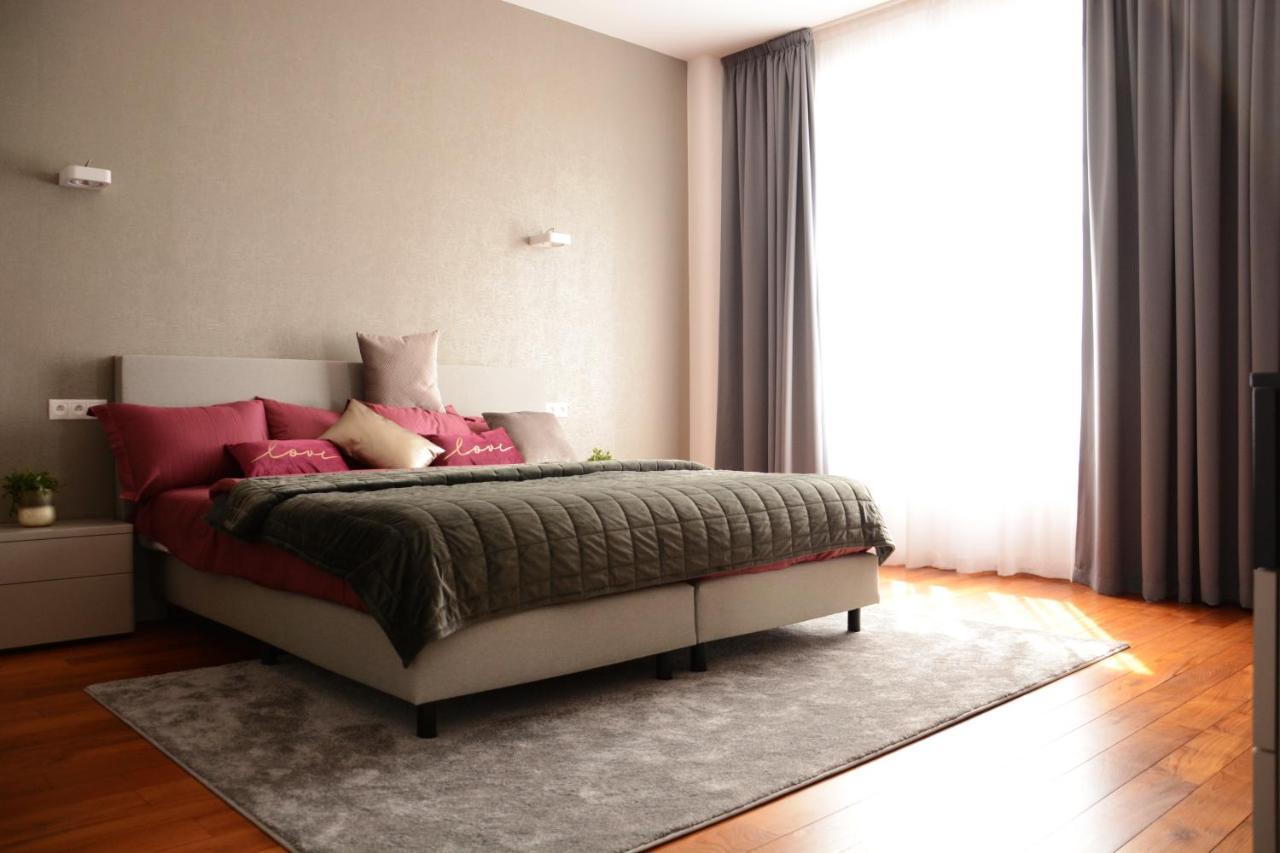 Premium Apartment Near Banska Bystrica Square With Two Big Bedrooms 外观 照片