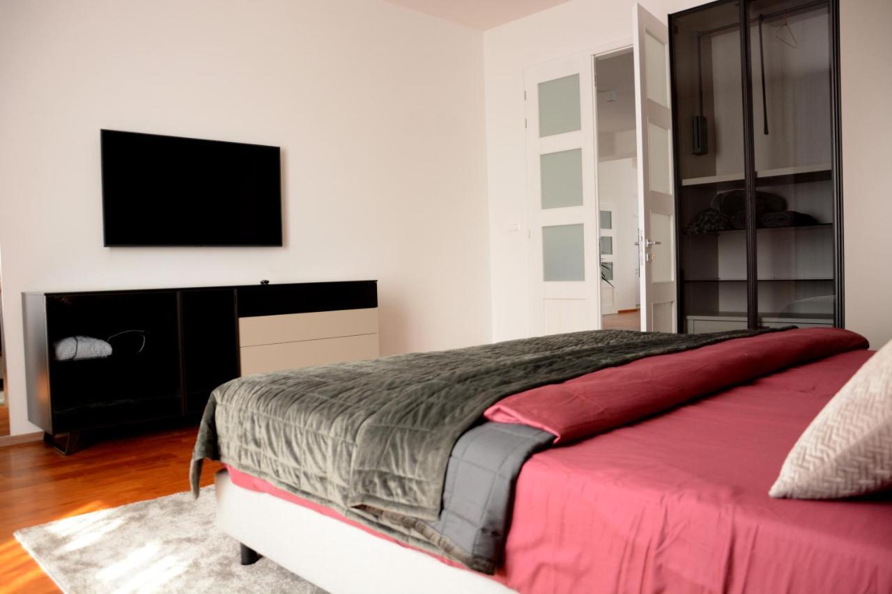 Premium Apartment Near Banska Bystrica Square With Two Big Bedrooms 外观 照片
