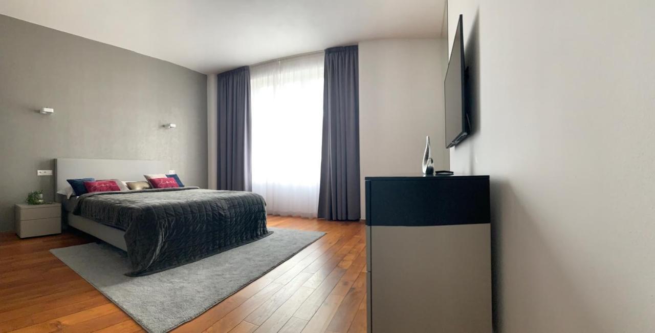 Premium Apartment Near Banska Bystrica Square With Two Big Bedrooms 外观 照片